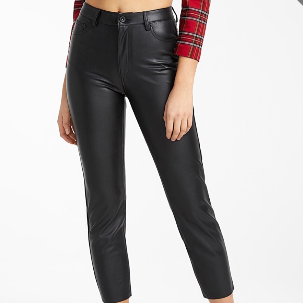 SIMONS Black Faux Leather Pants -Size 26 (EUC)
